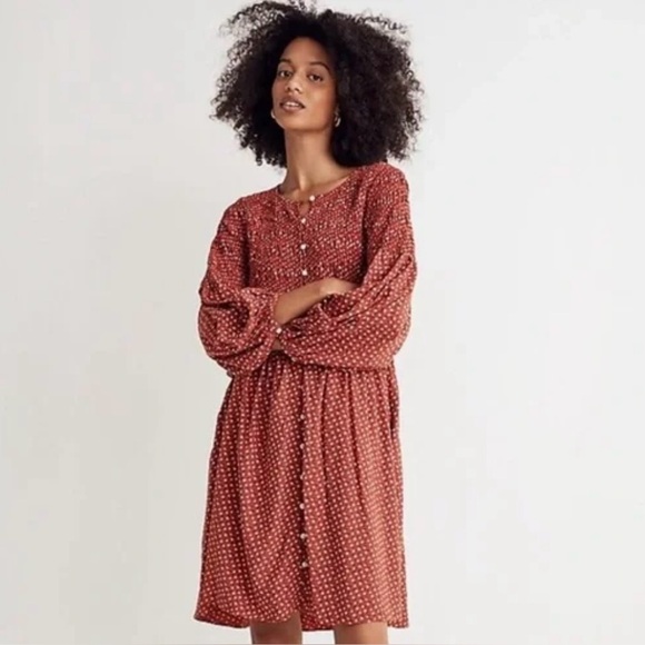 Madewell Dresses & Skirts - Madewell Balloon sleeve floral smocked button down red dress